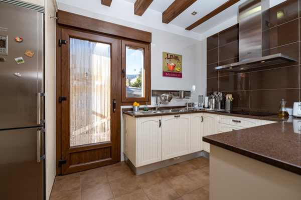 Construir casas de madera pequeñas y funcionales